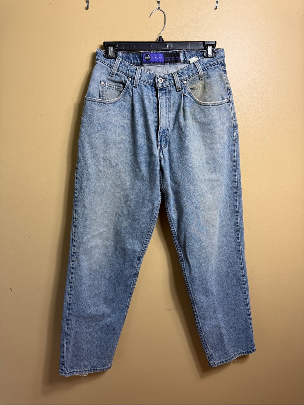 Vintage 1994 Levis SilverTab Baggy Pleated Jeans 34x34 USA Made Light Wash